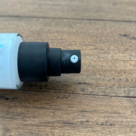 Smashbox primerizer primer and moisturizer in 1 - Picture 4 of 5